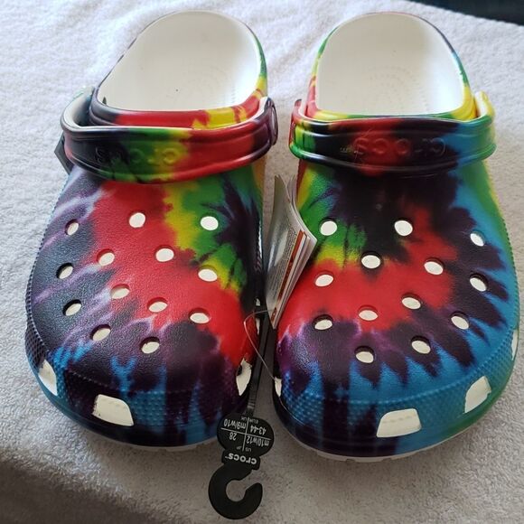 COPY - PLUS SIZED     CROCS TYE DIE - Picture 1 of 4
